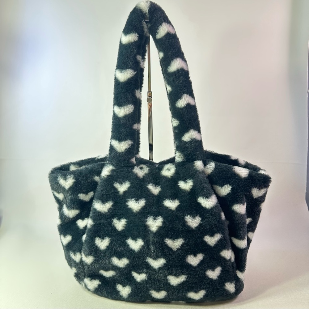 NEW Women’s Skinny Dip Black Fluff Heart Tote Bag